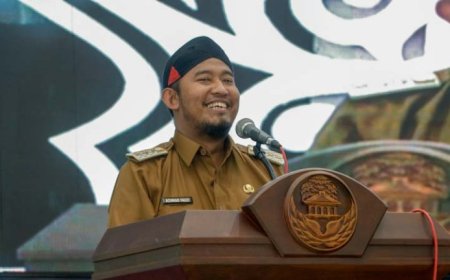 Perkuat Literasi, Bupati Sumenep Siapkan Ruang untuk  Menulis
