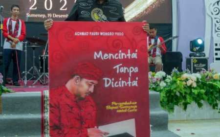 Bupati Sumenep, Terima Lukisan Unik