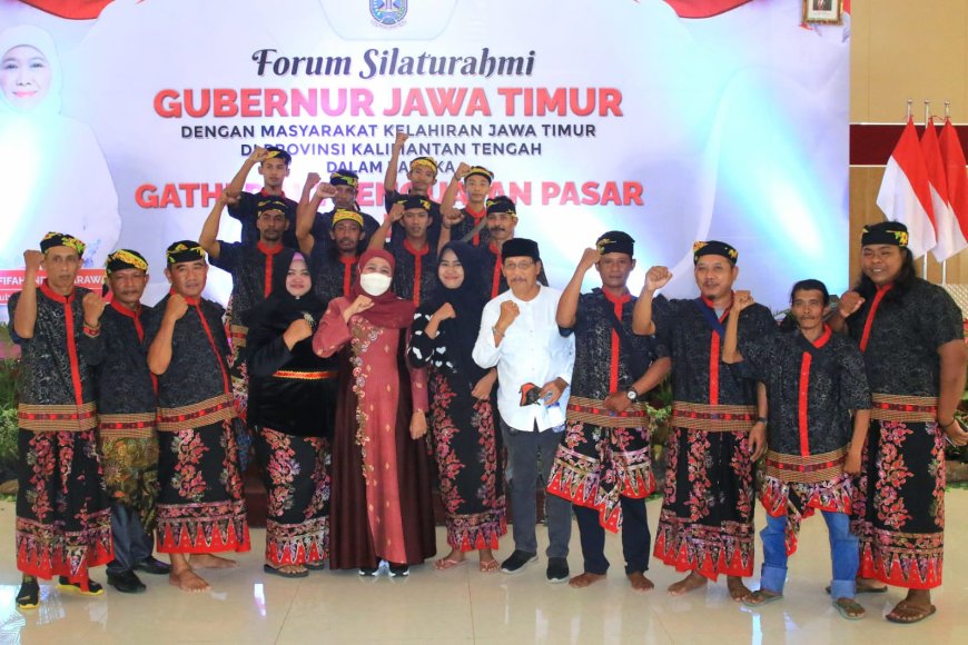 Bertemu Masyarakat Kelahiran Jatim di Kalteng, Gubernur Khofifah Terima Usulan Direct Flight Palangkaraya -