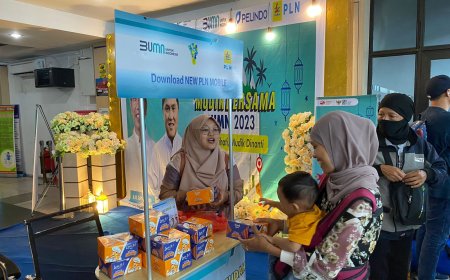 PLN Layani Pemudik di Posko Pelabuhan Tanjung Balai Karimun