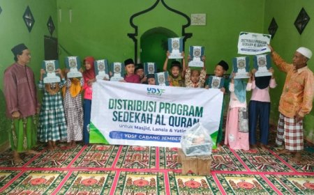 Puluhan Mushaf Al-Qur'an untuk Santri As-surur dari YDSF Jember