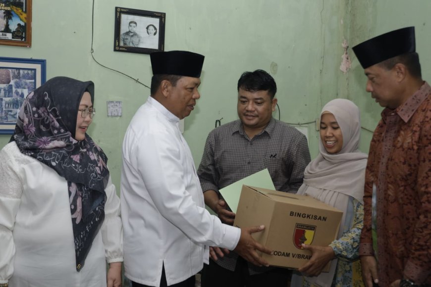 Pangdam Brawijaya Bantu Anggotanya Beli Rumah