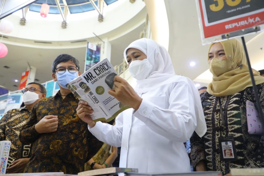 Hari Buku Sedunia, Khofifah Dorong Masyarakat Minat Baca