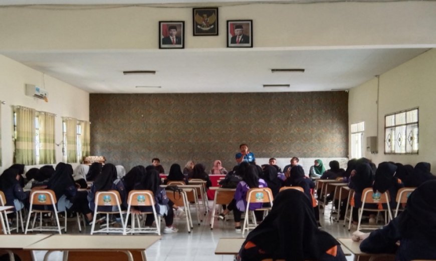 Kepala Sekolah SMK Negeri 1 Tapen Bondowoso,  Gelar Rapat Persiapan Pengumuman Kelulusan Tahun 2023