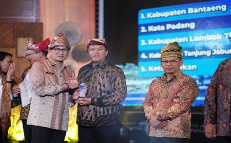 Masuk Sepuluh Besar Se-nusantara, Pemkab Lampung Barat Terima Penghargaan APPI Dari Kemenparekraf RI
