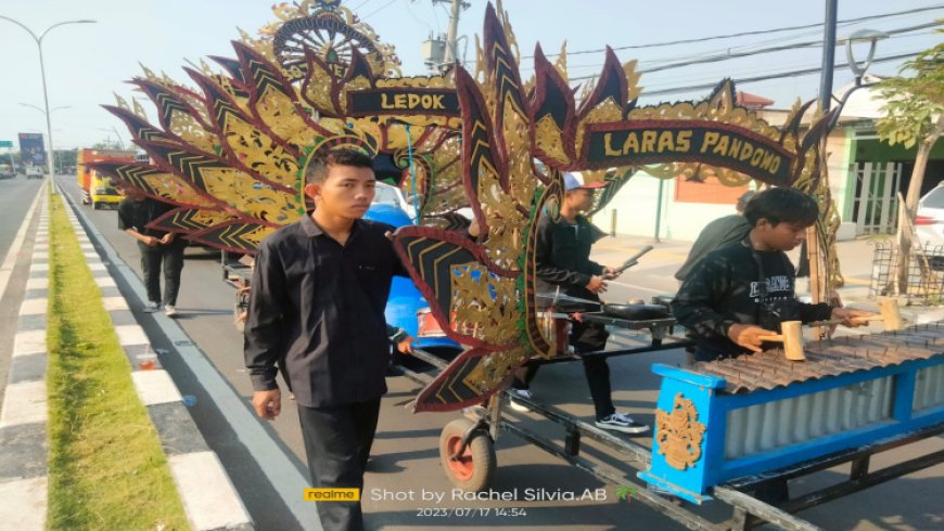 Haul Ki Andong Sari Ke 421 Kirab Pusaka Desa Ledok Kabupaten Bojonegoro Berlangsung Meriah