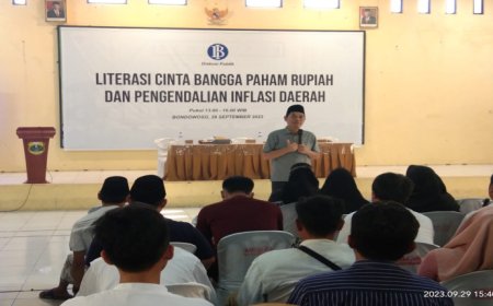 Masyarakat Bondowoso Dapat EdukasI Soal Rupiah dan Inflasi dari Zulfikar