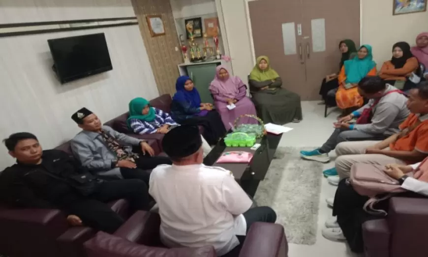 Puluhan Wali Murid Curhat Betapa Susahnya Cairkan PIP, JMSI Bondowoso Gercep Lakukan Advokasi