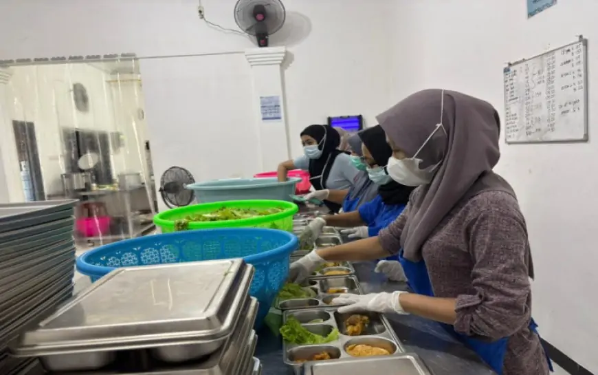 SPPG Kademangan Sajikan 3.224 Porsi Nasi Goreng Rayakan Ulang Tahun Presiden Prabowo